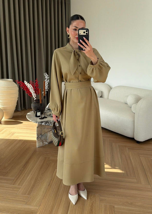 Ayşima Yaka Detaylı Elbise ÇAĞLA